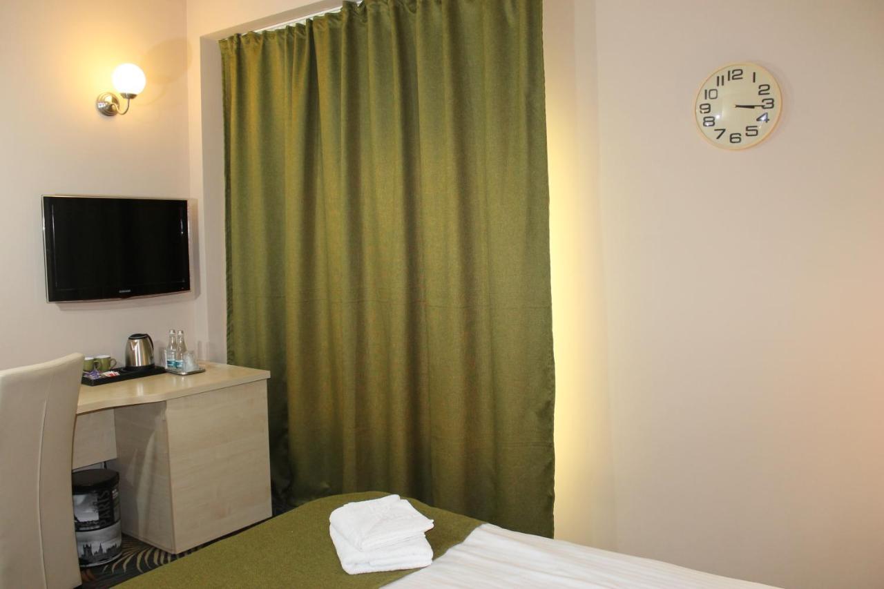 Stop Hotel Brašov Exteriér fotografie